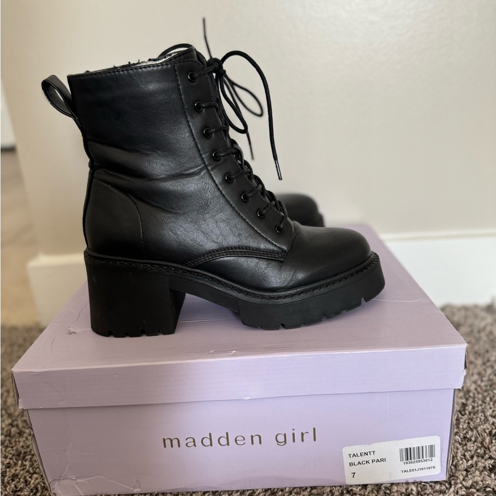 Black madden girl boots size 7